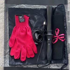 Sultra® Seductress 1" Curl and Wave Black Curling Iron with Pink Glove -Preowned